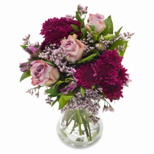 Gemischter lila Blumenstrauß