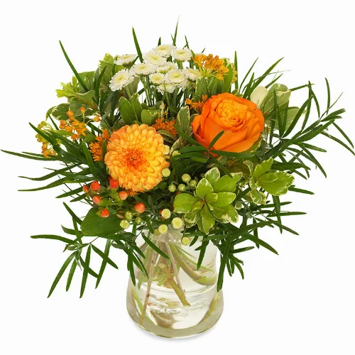Orangener Blumenstrauß